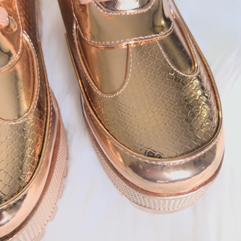 Unilady | Lug Sole Combat Boots - Picture 14 of 17
